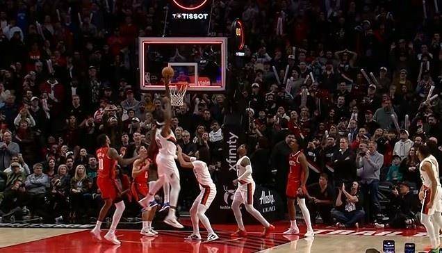 开云中国-关于关键时刻波特兰开拓者造点机会——荷甲节点到来，更衣室稳定，更衣室氛围转暖的信息